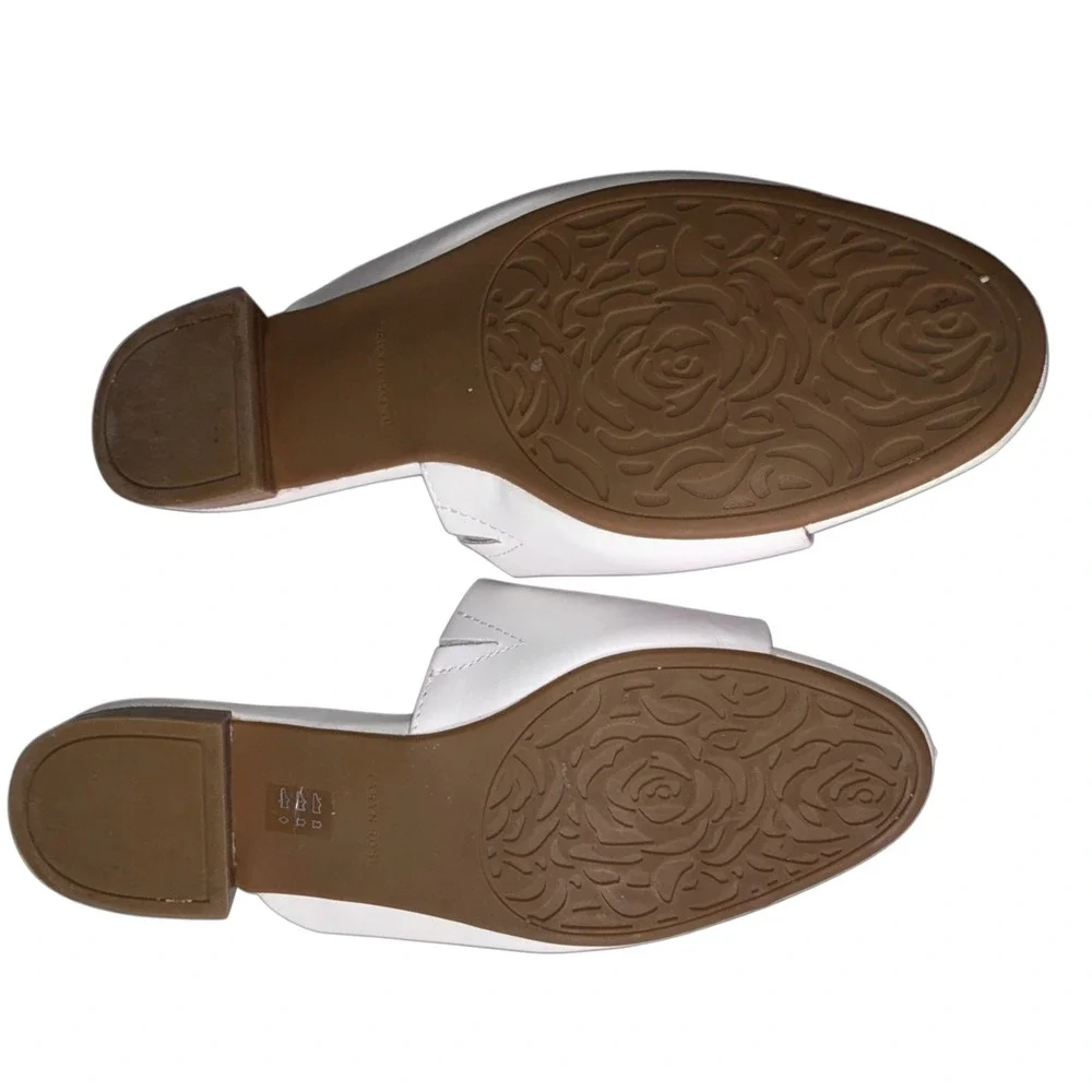 Taryn Rose Vanessa White Leather Mules Asymmetric Toe Ring Slide Sandals 8B